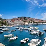 Apartment Hvar Riva