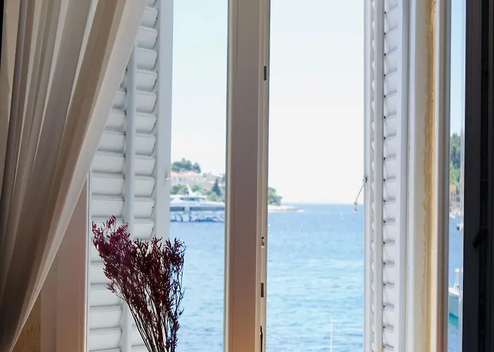 Hvar Riva Apartamento