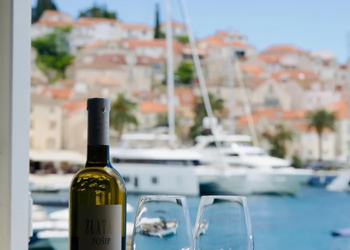 Hvar Riva Apartamento *